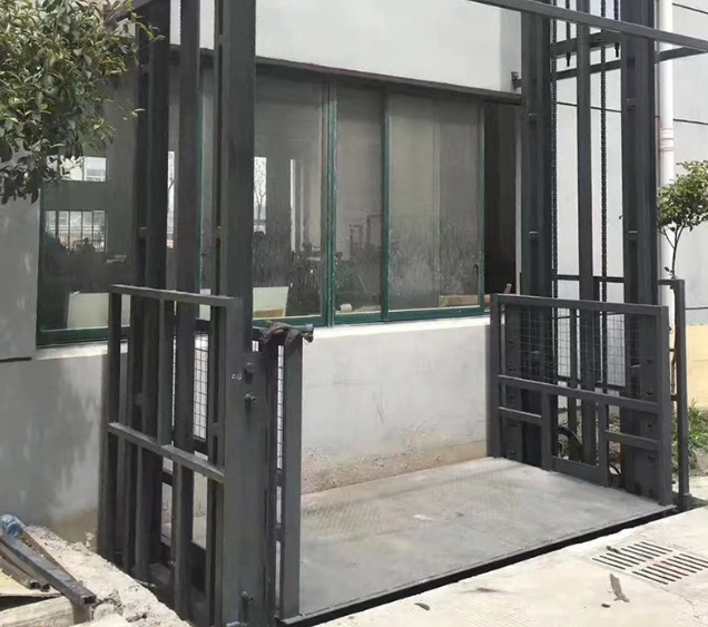 桦甸导轨式施工升降机助力民生工程提速增效